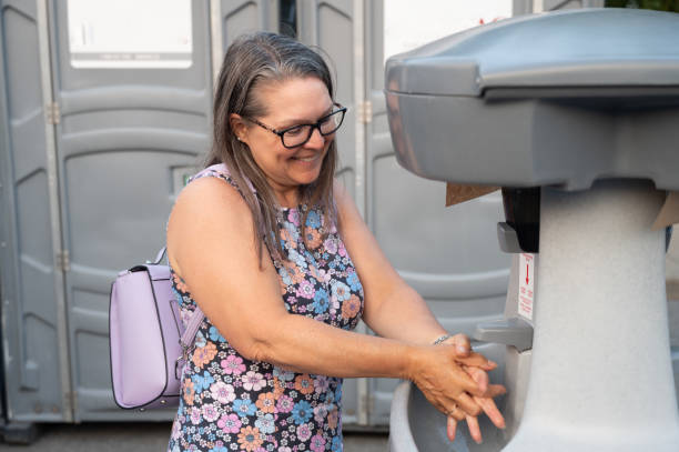 Best Portable toilet rental cost  in Riverdale, CA
